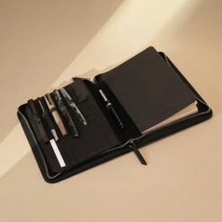Endless Folio A5 In Black Leather -Pen & Paper Store 2c09e1a5 f2b6 4b7c bb88 a78a13a689a7