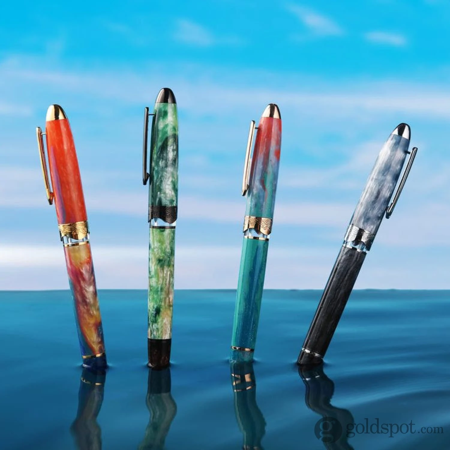 Nahvalur (Narwhal) Horizon Fountain Pen In Dawn 9 Nahvalur (Narwhal) Horizon Fountain Pen In Dawn - Image 9