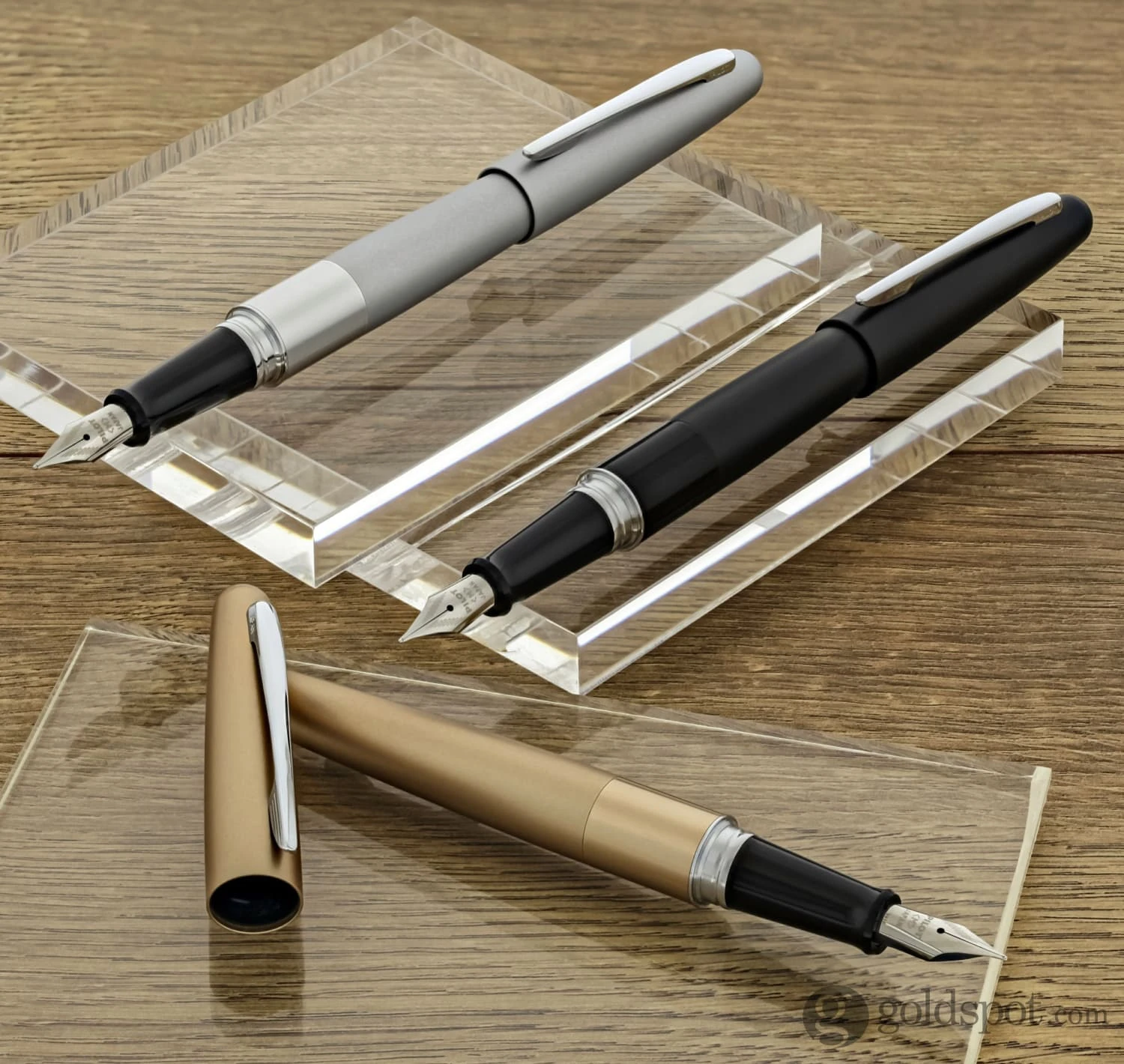 Pilot Metropolitan Fountain Pen Set Classic Design - Medium Point 2 Pilot Metropolitan Fountain Pen Set Classic Design - Medium Point - Image 2